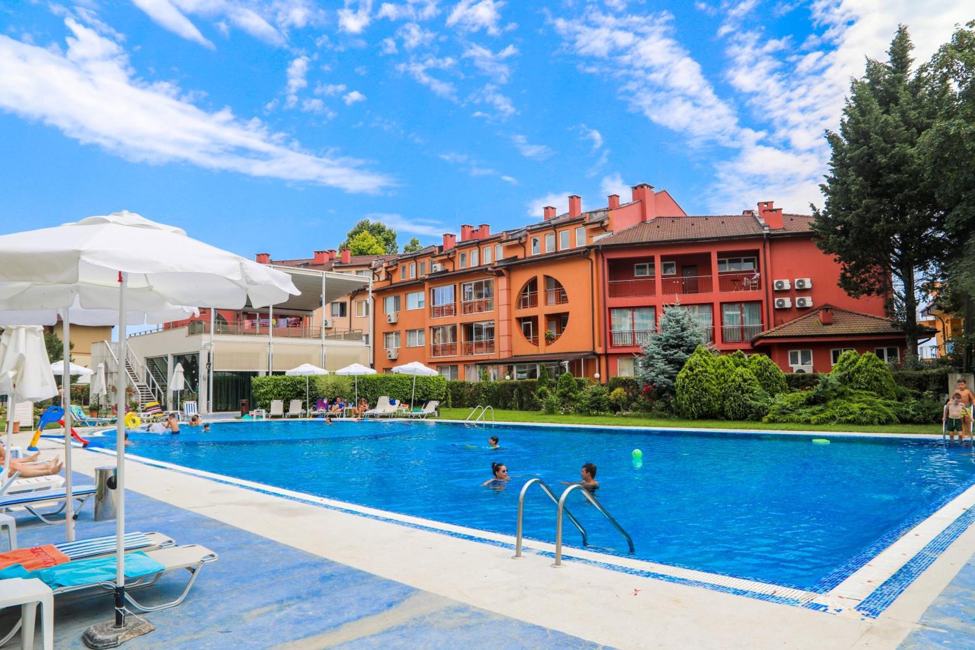Luxury First Line Apartment With Pool By The Sea Несебир Екстер'єр фото